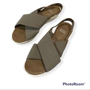 EILEEN FISHER Criss Cross Tan and White Sling Back Sandals Size 6.5